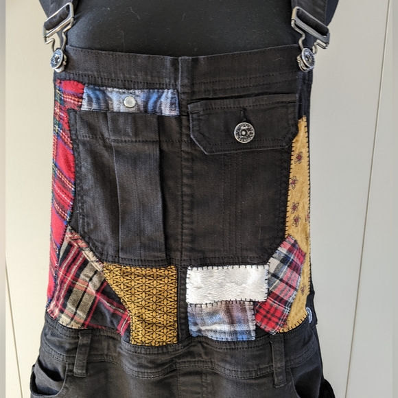 SOLD Upcycled black denim overalls - Picture 3 of 9